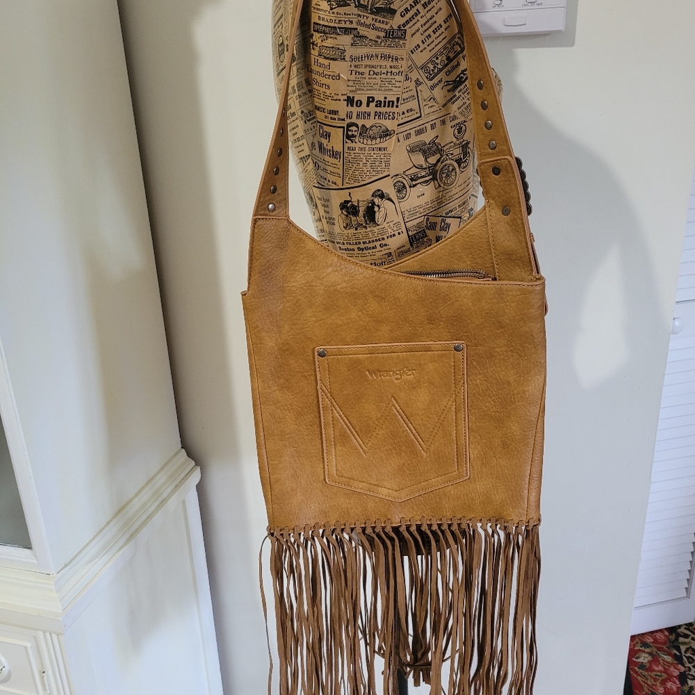 Wrangler Camel Fringe Shoulder Bag - Picture 8 of 10